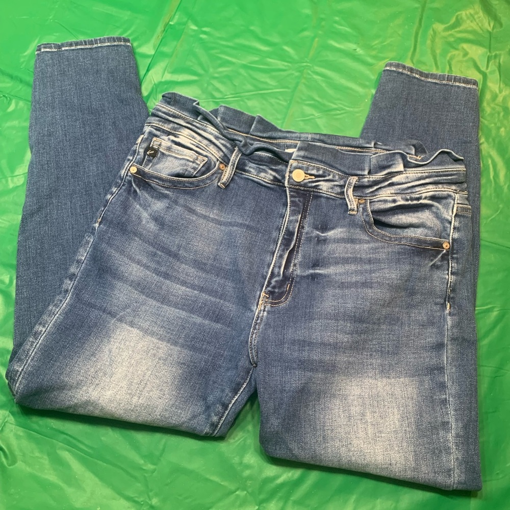 Womens KanCan jeans size 32